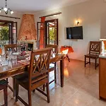 Villa Pothos *