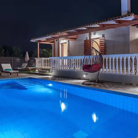 Villa Pothos
