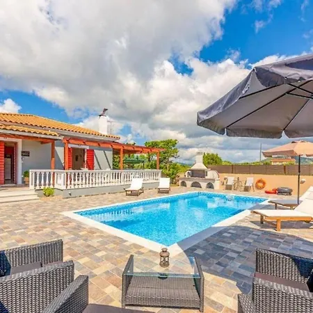 Pothos Villa